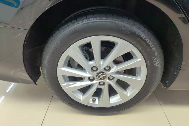 Used Toyota Camry 2021 2.0G Luxury Edition Right Rear Wheel Hub