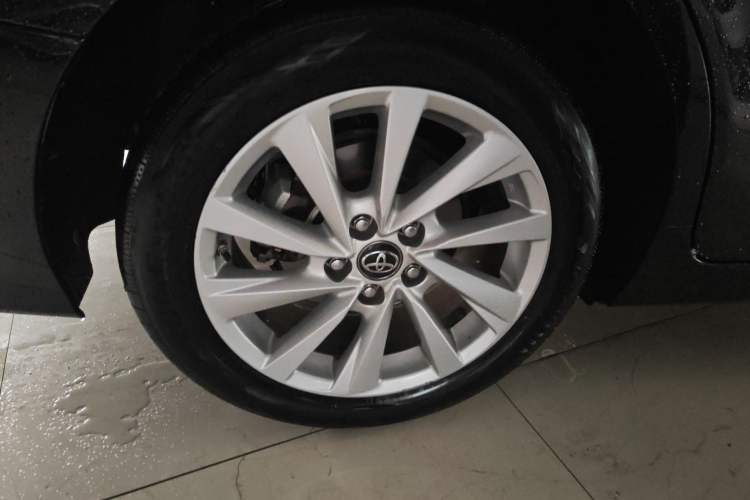 Used Toyota Camry 2021 2.0G Luxury Edition Right Rear Wheel Hub