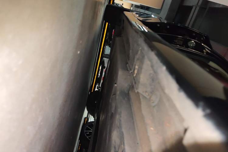 Used Toyota Camry 2021 2.5G Luxury Edition Right Side Sill