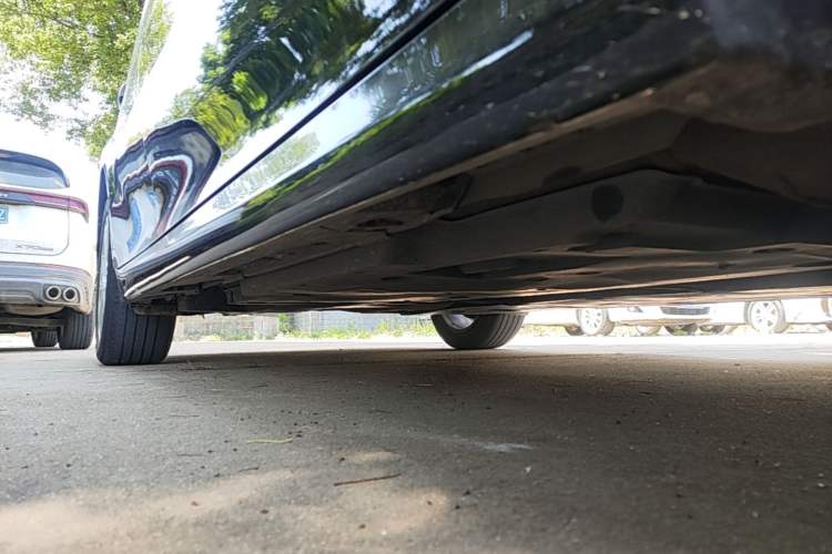 Used Toyota Camry 2021 2.0G Luxury Edition Right Side Sill
