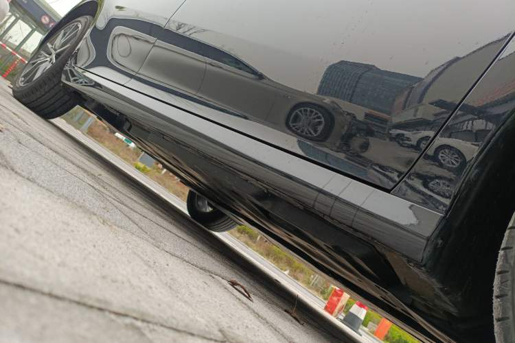 Used Toyota Camry 2021 2.5G Luxury Edition Right Side Sill