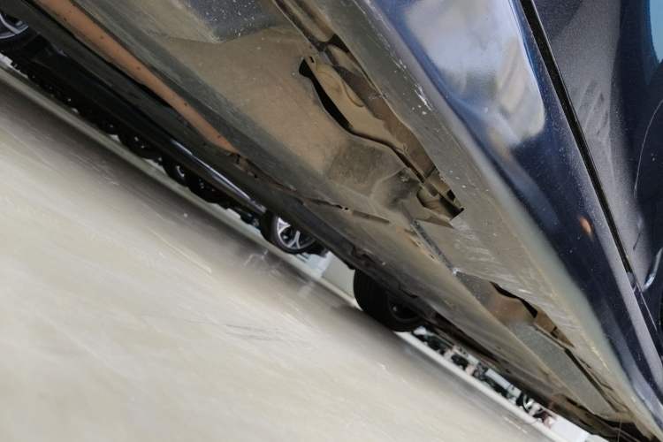 Used Toyota Camry 2021 2.5G Luxury Edition Right Side Sill