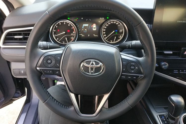 Used Toyota Camry 2021 2.0G Luxury Edition Steering Wheel
