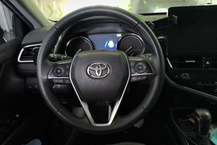 Used Toyota Camry 2021 2.0G Luxury Edition Steering Wheel