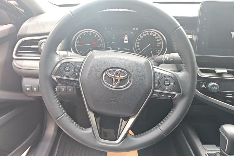 Used Toyota Camry 2021 2.0G Luxury Edition Steering Wheel