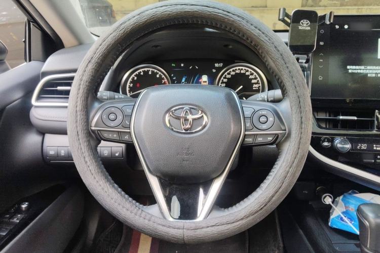 Used Toyota Camry 2021 2.0G Luxury Edition Steering Wheel