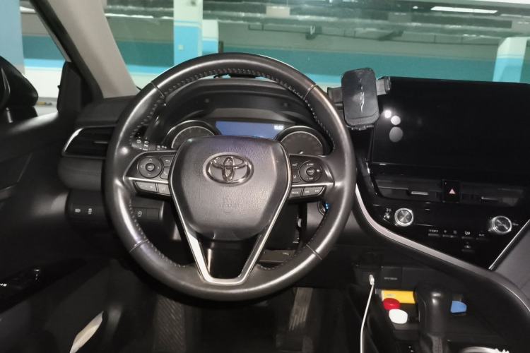 Used Toyota Camry 2021 2.0G Luxury Edition Steering Wheel
