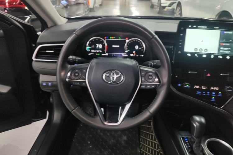 Used Toyota Camry 2021 2.5G Luxury Edition Steering Wheel