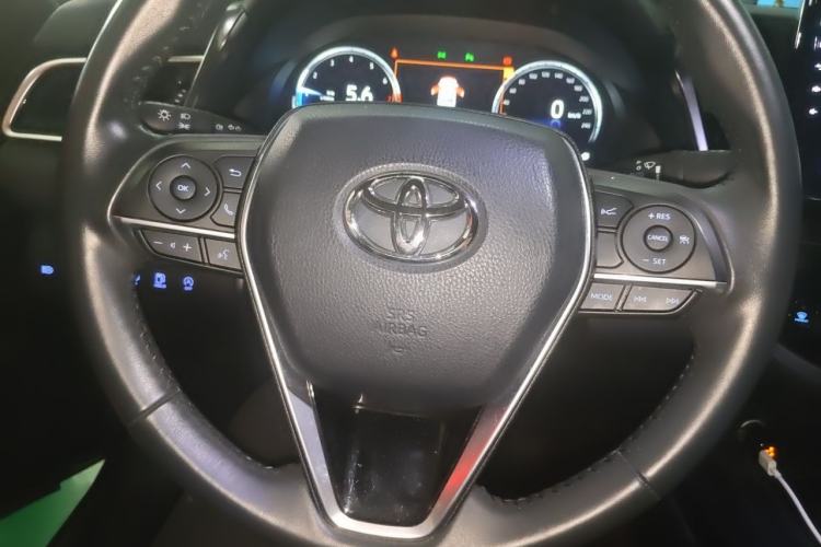 Used Toyota Camry 2021 2.5G Luxury Edition Steering Wheel