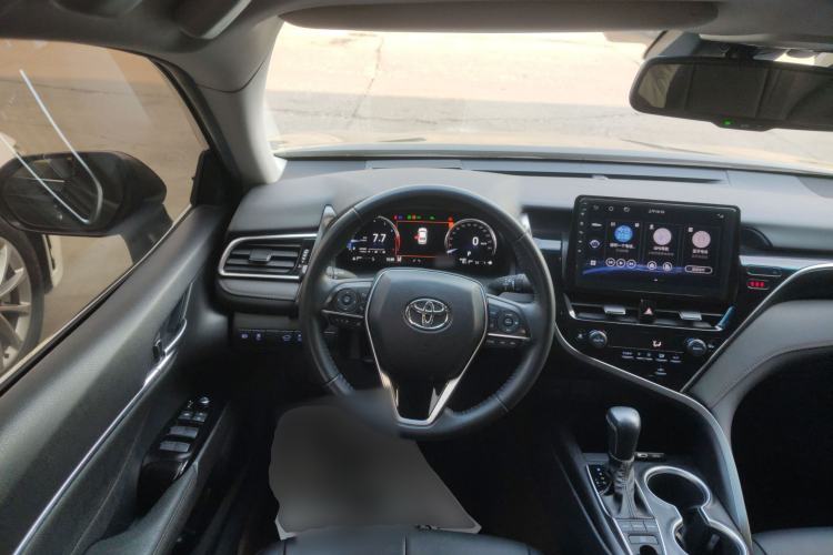 Used Toyota Camry 2021 2.5G Luxury Edition Steering Wheel