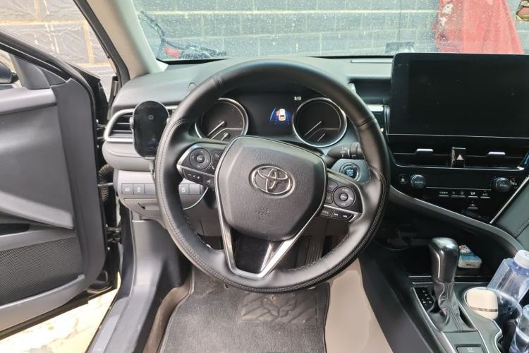 Used Toyota Camry 2021 2.0G Luxury Edition Steering Wheel