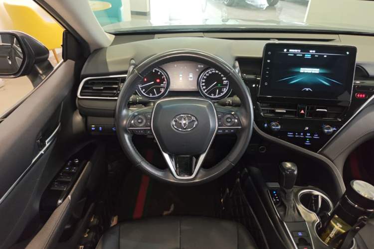 Used Toyota Camry 2021 2.0G Luxury Edition Steering Wheel