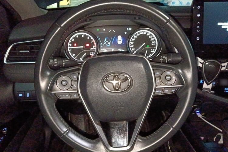 Used Toyota Camry 2021 2.0G Luxury Edition Steering Wheel