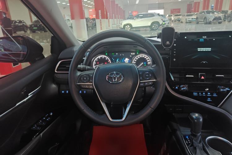 Used Toyota Camry 2021 2.0G Luxury Edition Steering Wheel