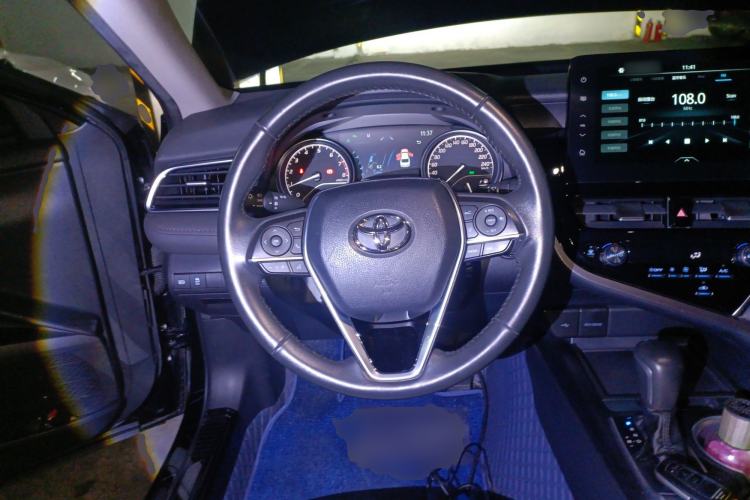 Used Toyota Camry 2021 2.0G Luxury Edition Steering Wheel
