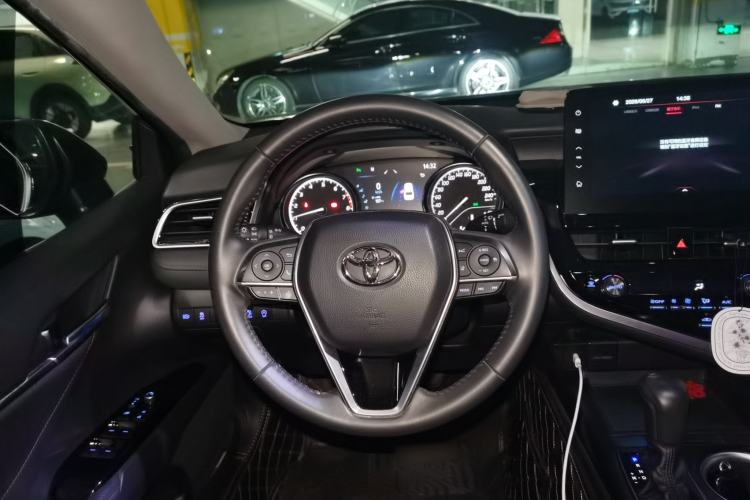 Used Toyota Camry 2021 2.0G Luxury Edition Steering Wheel