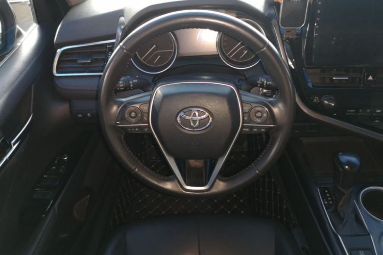 Used Toyota Camry 2021 2.0G Luxury Edition Steering Wheel