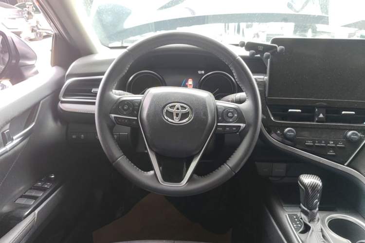 Used Toyota Camry 2021 2.0G Luxury Edition Steering Wheel
