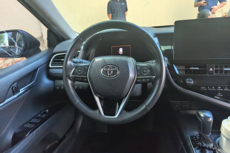 Used Toyota Camry 2021 2.5G Luxury Edition Steering Wheel