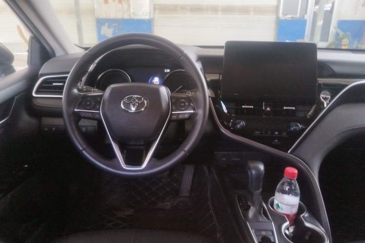 Used Toyota Camry 2021 2.0G Luxury Edition Steering Wheel