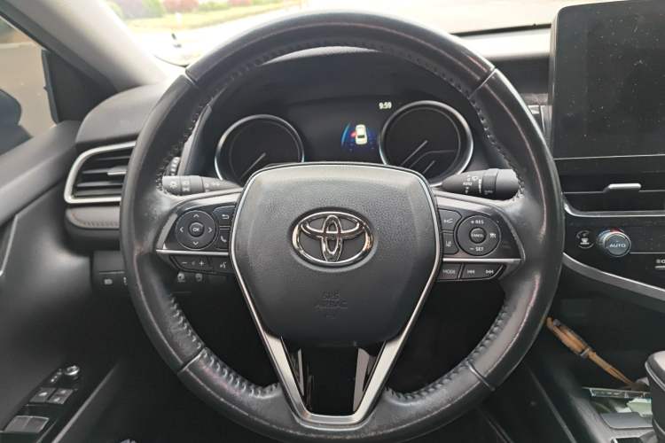 Used Toyota Camry 2021 2.0G Luxury Edition Steering Wheel