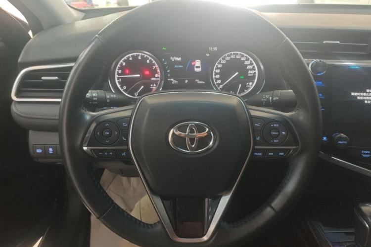 Used Toyota Camry 2021 2.0G Luxury Edition Steering Wheel