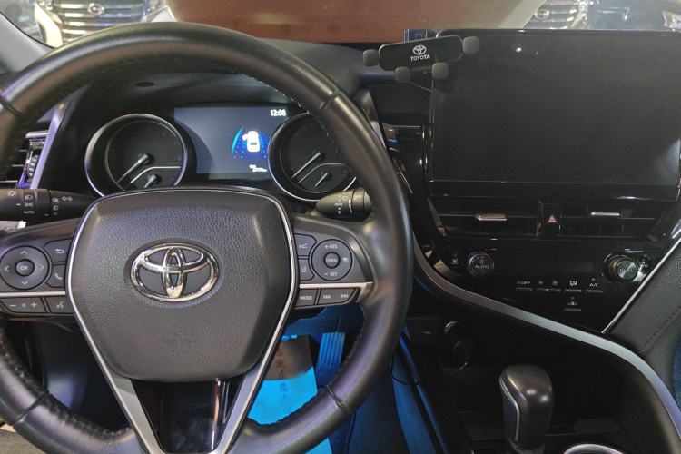 Used Toyota Camry 2021 2.0G Luxury Edition Steering Wheel