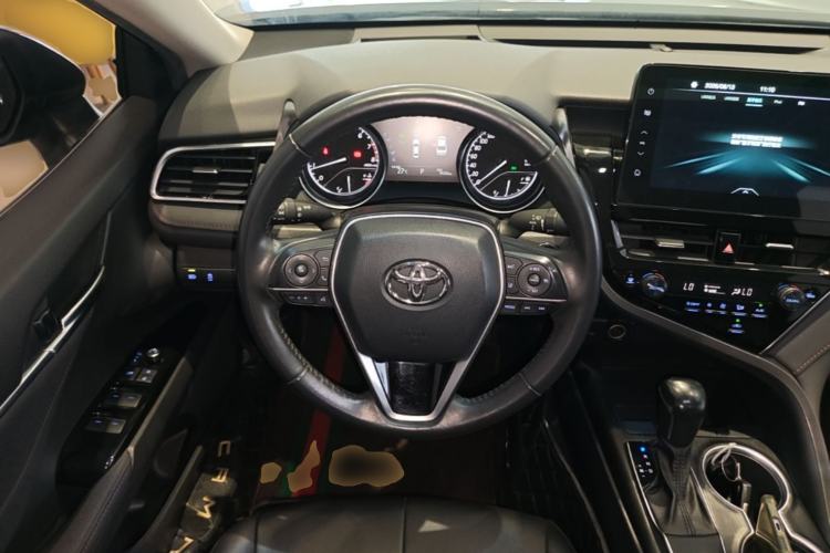 Used Toyota Camry 2021 2.0G Luxury Edition Steering Wheel