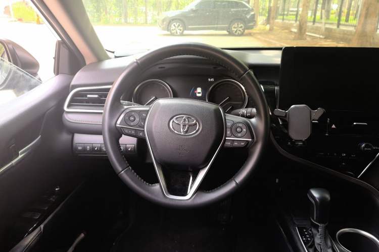 Used Toyota Camry 2021 2.0G Luxury Edition Steering Wheel