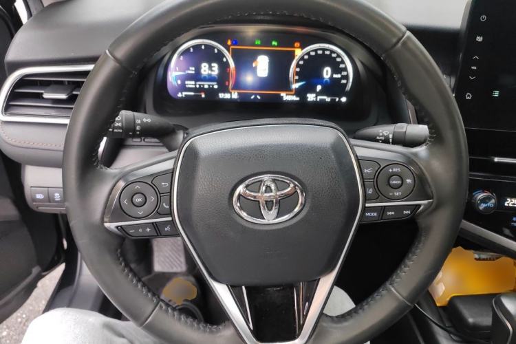 Used Toyota Camry 2021 2.5G Luxury Edition Steering Wheel