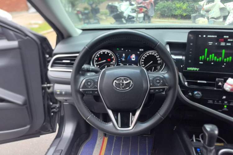 Used Toyota Camry 2021 2.0G Luxury Edition Steering Wheel