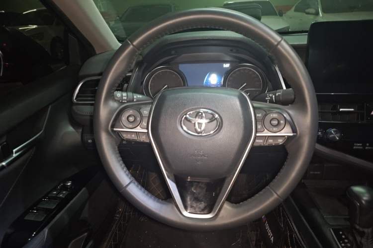 Used Toyota Camry 2021 2.0G Luxury Edition Steering Wheel