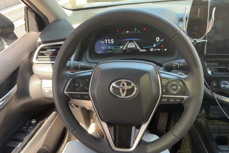 Used Toyota Camry 2021 2.5G Luxury Edition Steering Wheel