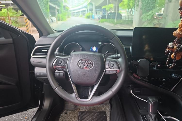 Used Toyota Camry 2021 2.0G Luxury Edition Steering Wheel