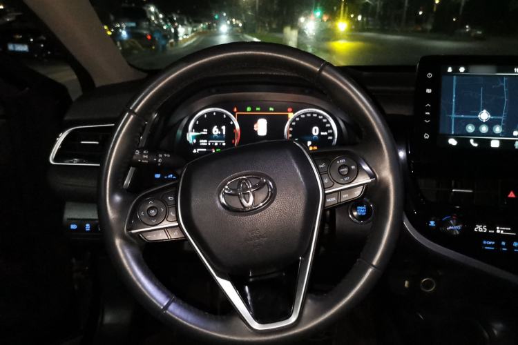 Used Toyota Camry 2021 2.5G Luxury Edition Steering Wheel
