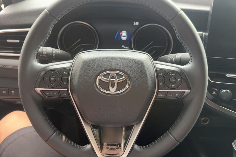 Used Toyota Camry 2021 2.0G Luxury Edition Steering Wheel