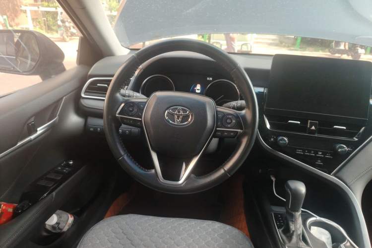 Used Toyota Camry 2021 2.0G Luxury Edition Steering Wheel
