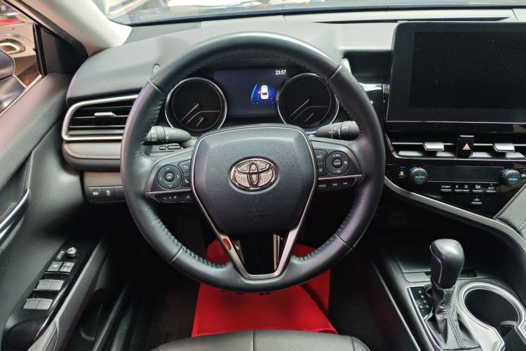 Used Toyota Camry 2021 2.0G Luxury Edition Steering Wheel