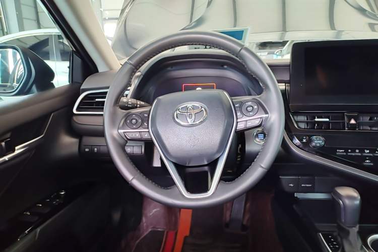 Used Toyota Camry 2021 2.5G Luxury Edition Steering Wheel