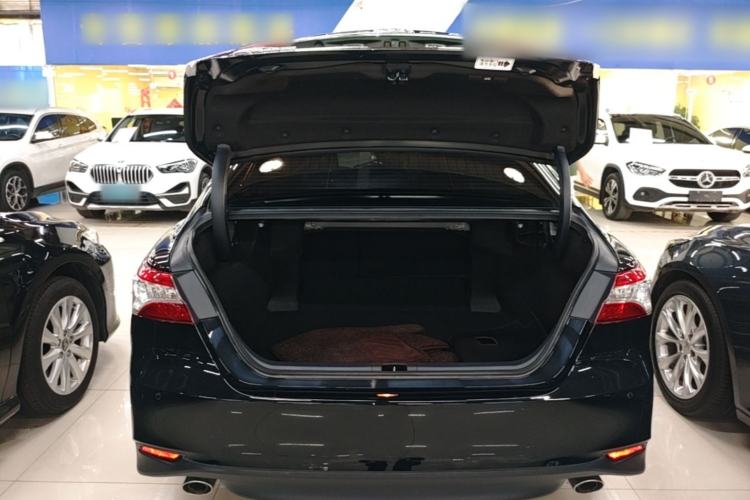Used Toyota Camry 2021 2.5G Luxury Edition Trunk