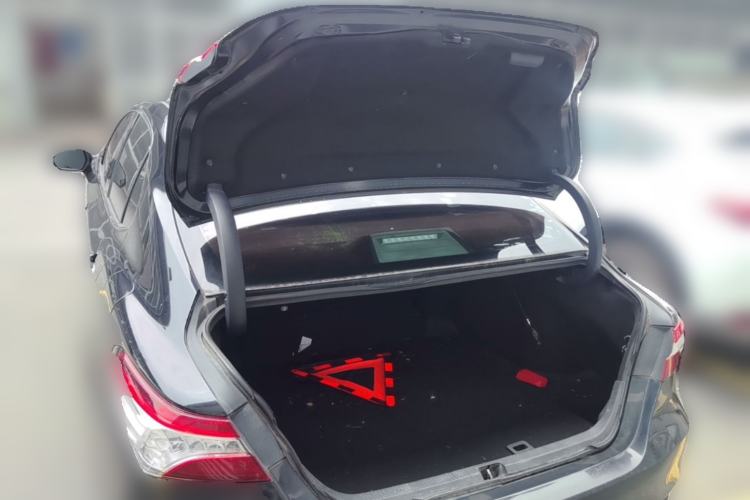 Used Toyota Camry 2021 2.0G Luxury Edition Trunk