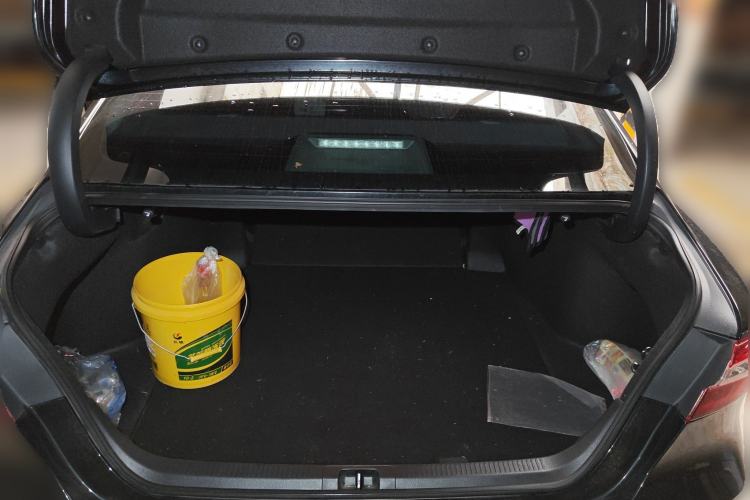 Used Toyota Camry 2021 2.0G Luxury Edition Trunk