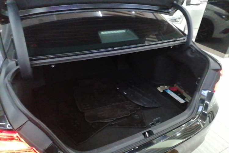 Used Toyota Camry 2021 Dual-Motor 2.5HG Luxury Edition Trunk