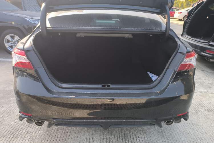 Used Toyota Camry 2021 2.0S FENGSHANG Edition Trunk