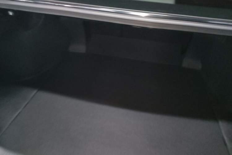 Used Toyota Camry 2021 2.5G Luxury Edition Trunk