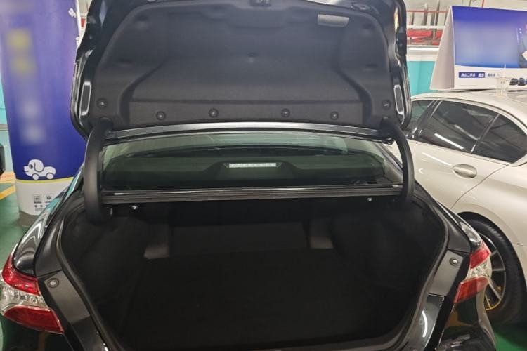 Used Toyota Camry 2021 2.5G Luxury Edition Trunk