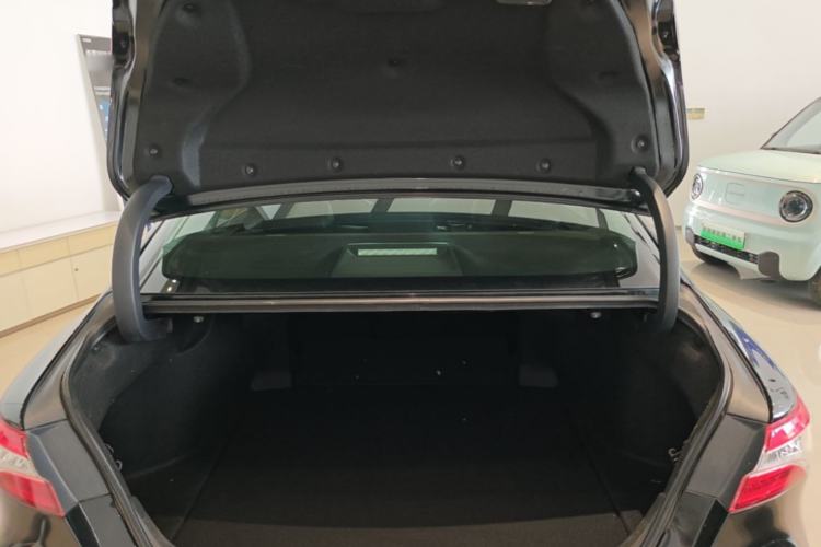 Used Toyota Camry 2021 2.0G Luxury Edition Trunk