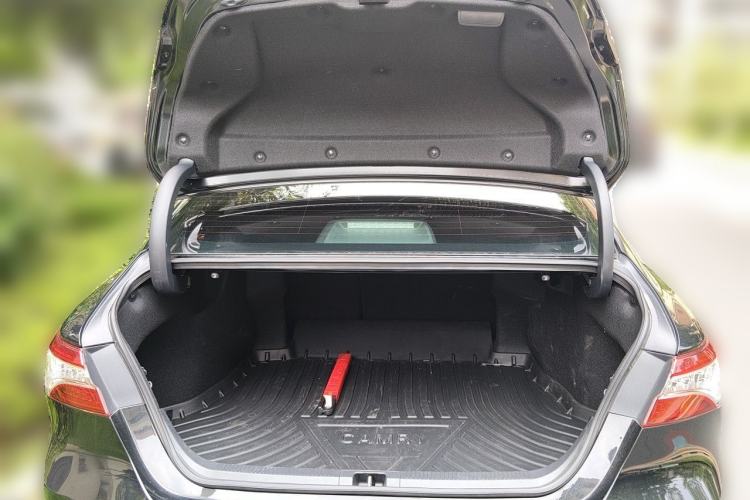 Used Toyota Camry 2021 2.5G Luxury Edition Trunk