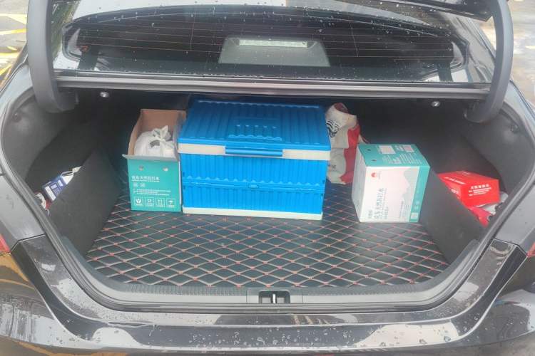 Used Toyota Camry 2021 2.0G Luxury Edition Trunk