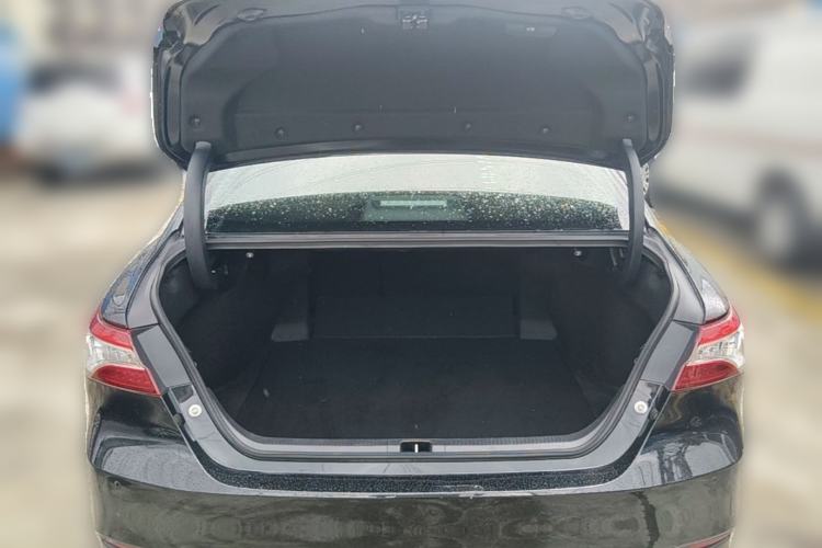 Used Toyota Camry 2021 2.5G Luxury Edition Trunk